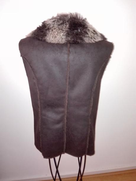 Vesta s bohatou kožušinkou, m