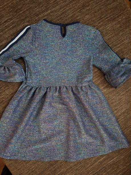 Trblietavé šaty, c&a,110