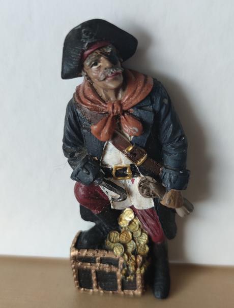 Hračka magnet pirát,