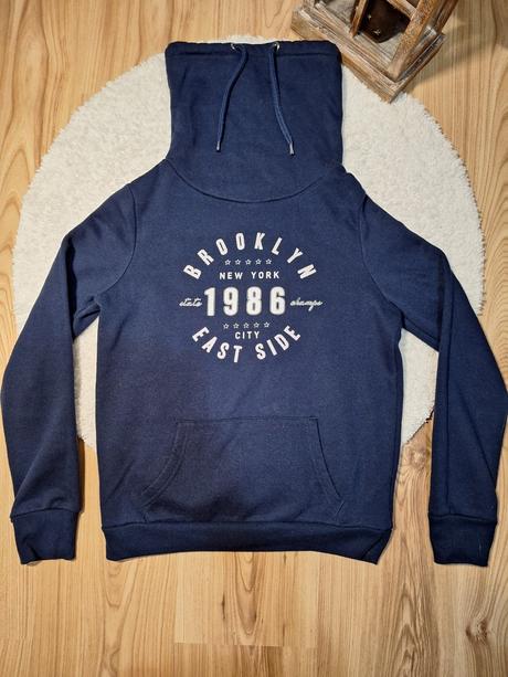 Mikina, atmosphere,36