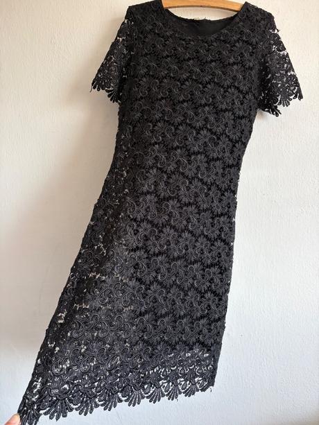 Zara prekrasne cipkovane male cierne  saty s  z kv, zara,s