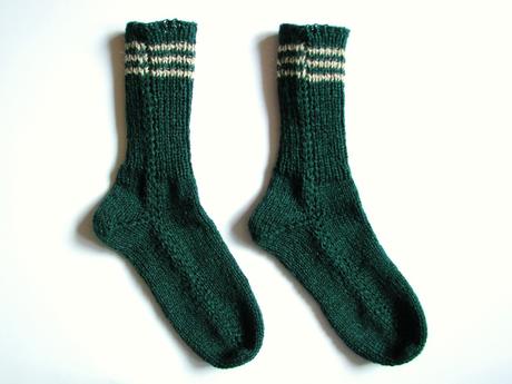 Tmavozeleno-béžové štrikované ponožky s 3 prúžkami, 39 / 40 / 42