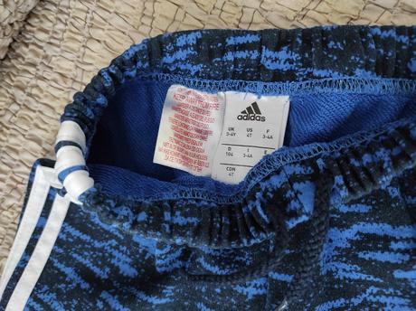 Predám chlap. adidas teplákové nohavice veľk. 104, adidas,104