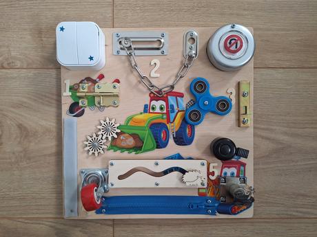 Activity board bager,