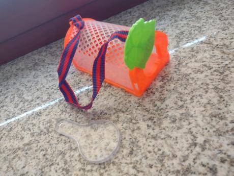 Nádoba na chytanie a pozorovanie hmyzu, 