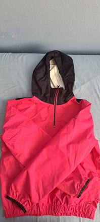 Nepremokavá bunda, decathlon,152