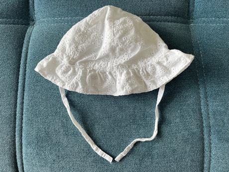 Klobucik pre dievcatko h&m, v. 74, h&m,74
