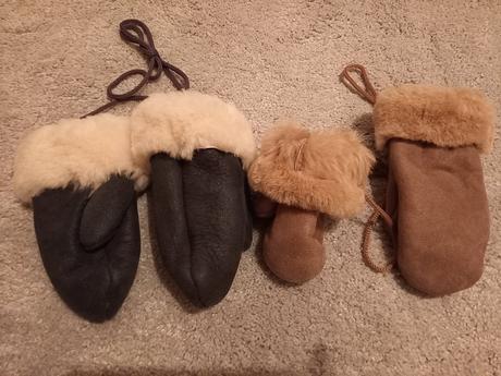 Kozusinove rukavice, 80