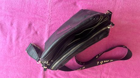 Cross body kabelka - málo nosená, 