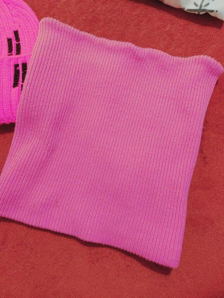 Nákrčnik, reserved,134