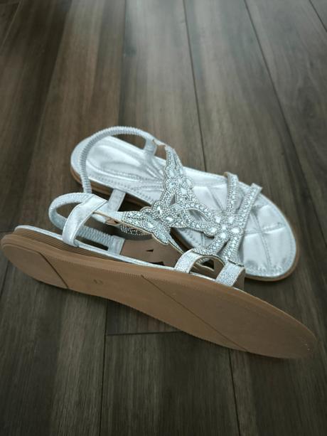 Strieborné sandálky, 44