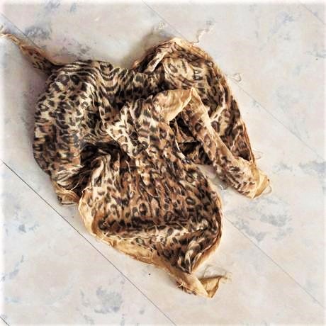 Tenučká indická šatka, l