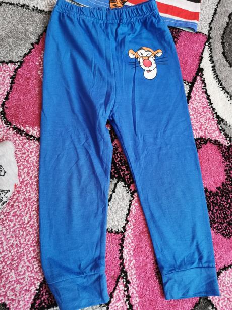 Pyžamko 18-24 mesiacov, 92