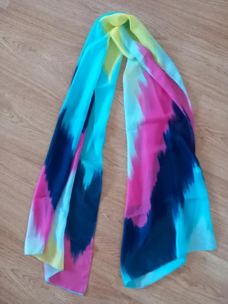 Nenosený voálový šálik 152x49 cm,