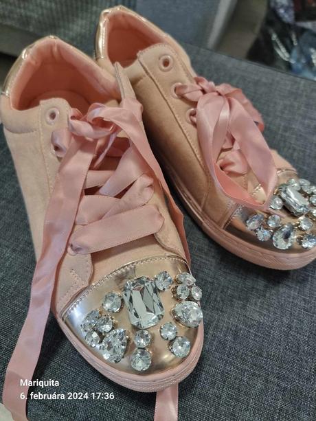 Luxudne strasove satenove tenisky, 38