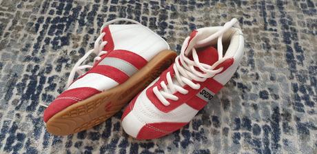 Vyššie tenisky č.31, 31