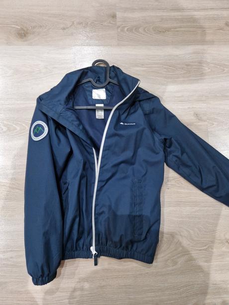 Prechodna bunda, decathlon,146