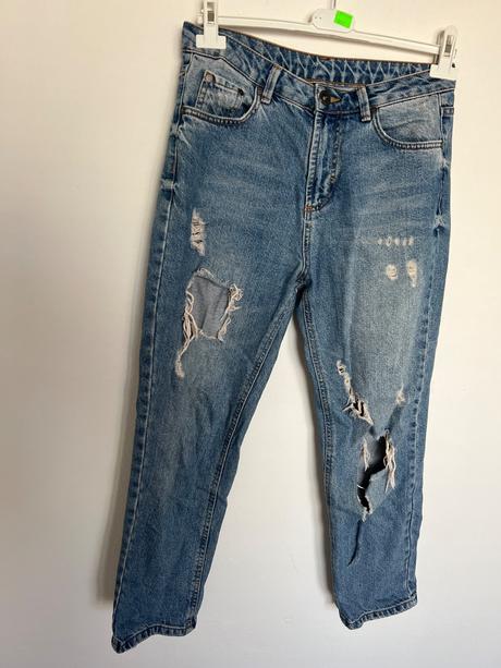 Benerton suprove roztrhane rifle dzinsy  velk 27, benetton,s