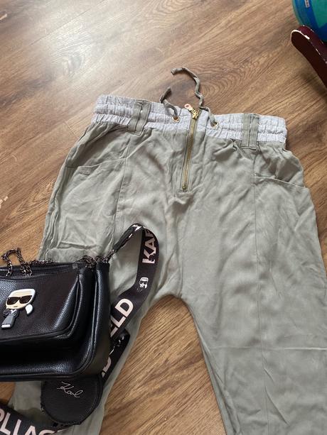 Pudlové nohavice, 40