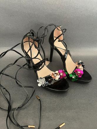 Šnurovacie sandále, 36