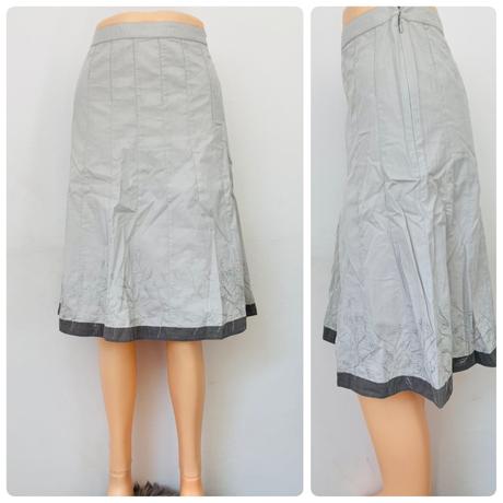 Dámska sivá vzorovaná áčková sukňa,veľk.l, l