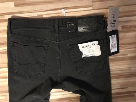 Super úzke , elasticke jack&jones rifle 32/30, jack wolfskin,170