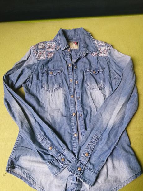 Rifľova košeľa, l