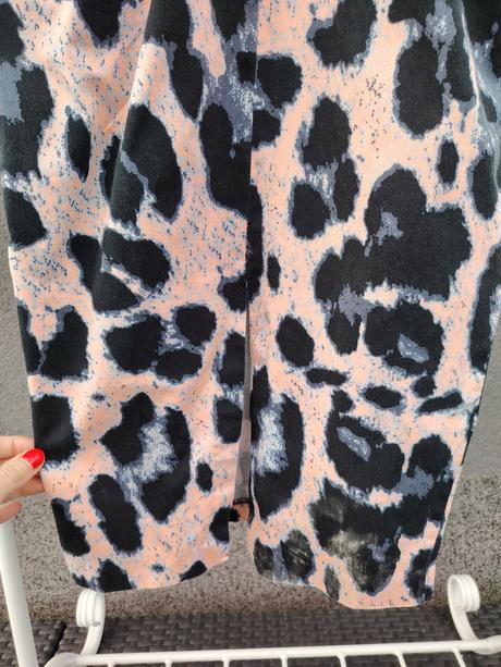 Vzorované šaty asos, xs