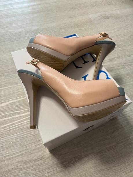 Topánky zn. guess, guess,39