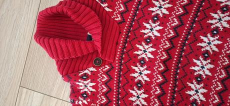 Vianočný svetrík, 128