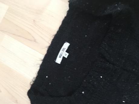 Cierny svetrik s trblietkami, m