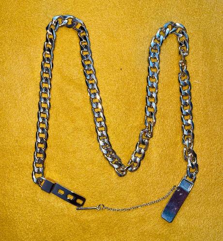 Kovovy opasok, promod