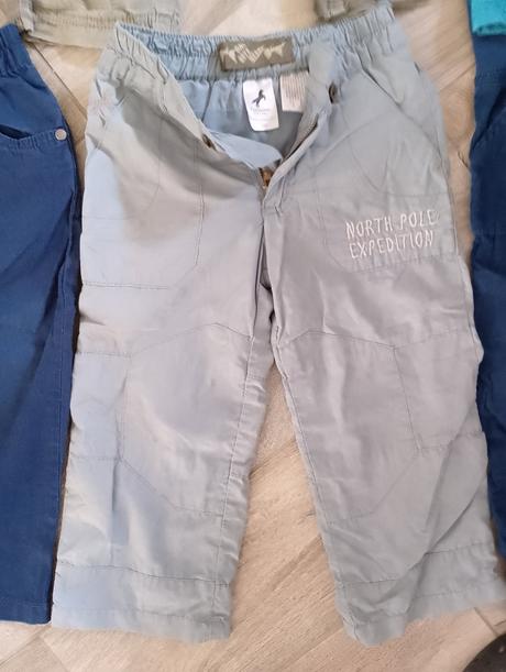 Rôzne nohavice, lupilu,92