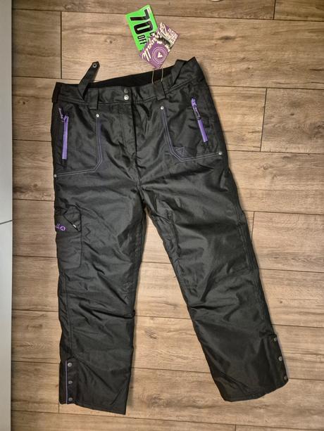 Nove oteplovačky s visačkou, l