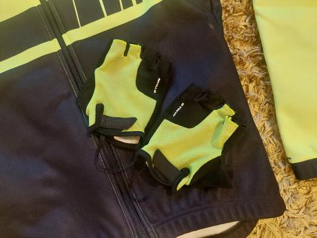 Cyklistická bunda + gratis cyklistické rukavice, decathlon,152