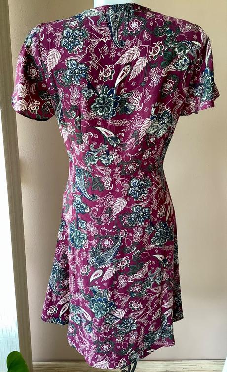 Krasne šaty vila, s