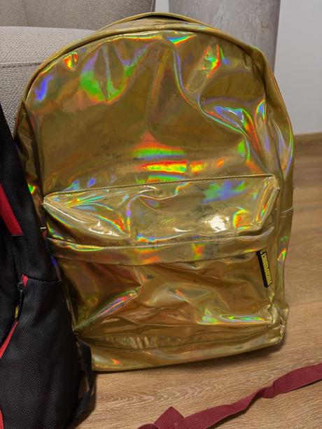 Ruksak zlatej farby, 