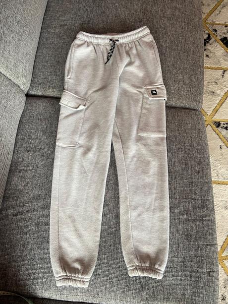 Zateplené tepláky, 134