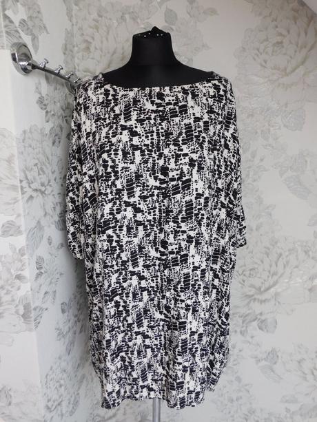 Trendy šaty/oversize top, 34