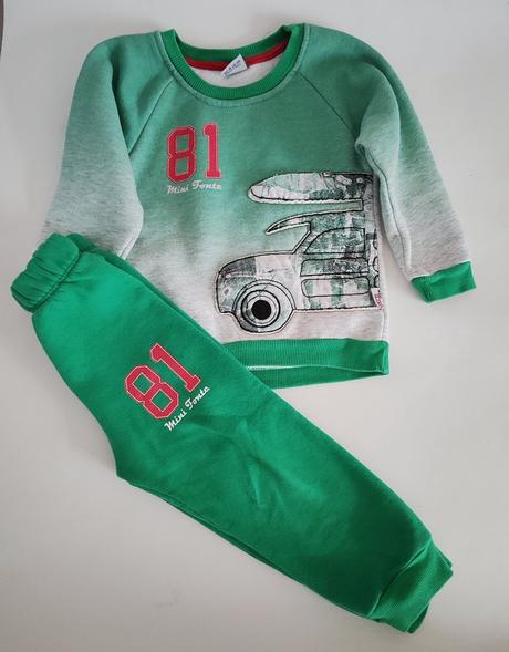 Tepláková súprava, 80