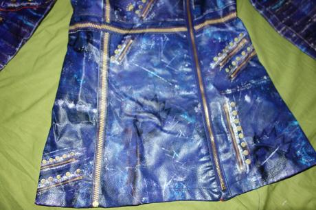 Kostym- kabat z potomkov z disney store,