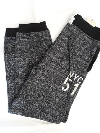 Melirované čierne tepláky + bordové teplaky, 152