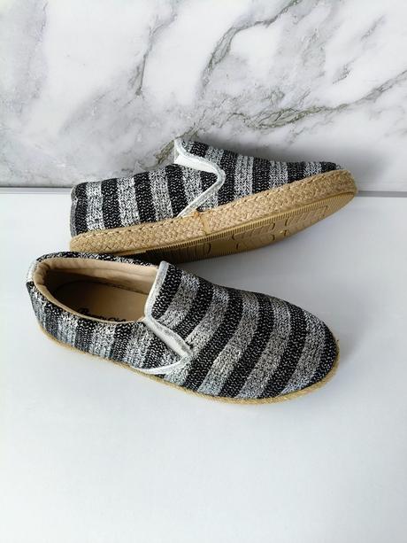Espadrilky strieborno-čierne, 37