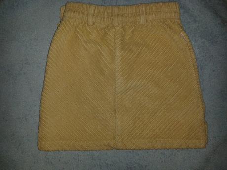 Menzestrova suknicka, 98