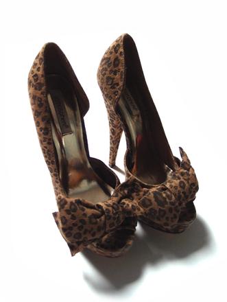 Vysoké lodičky, atmosphere,38