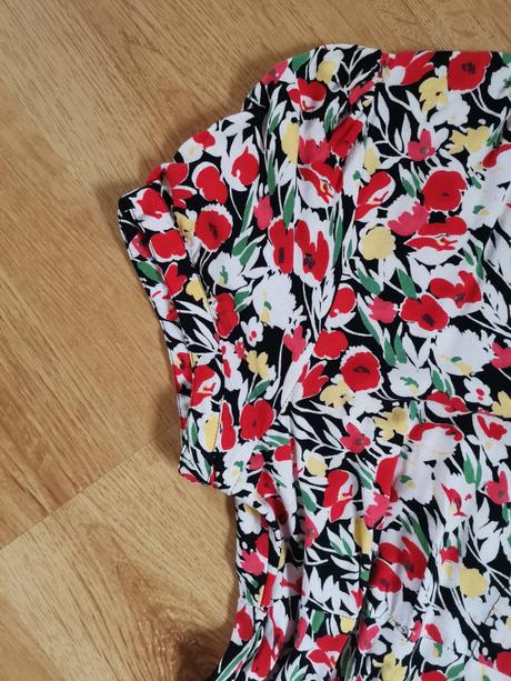 Šaty na leto, kvetinové, m