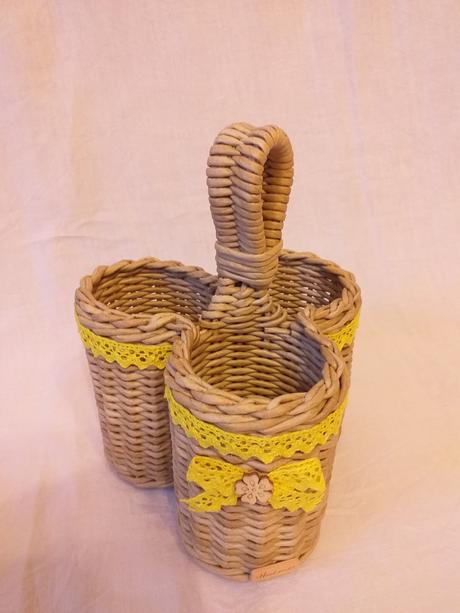 Mam na predaj stojan na pribor,