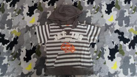 Pruhované tričko, 92