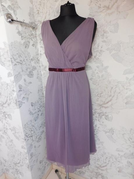 Luxusne pekne šaty, 44