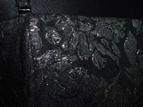 Pekne slavnostne saty, 38